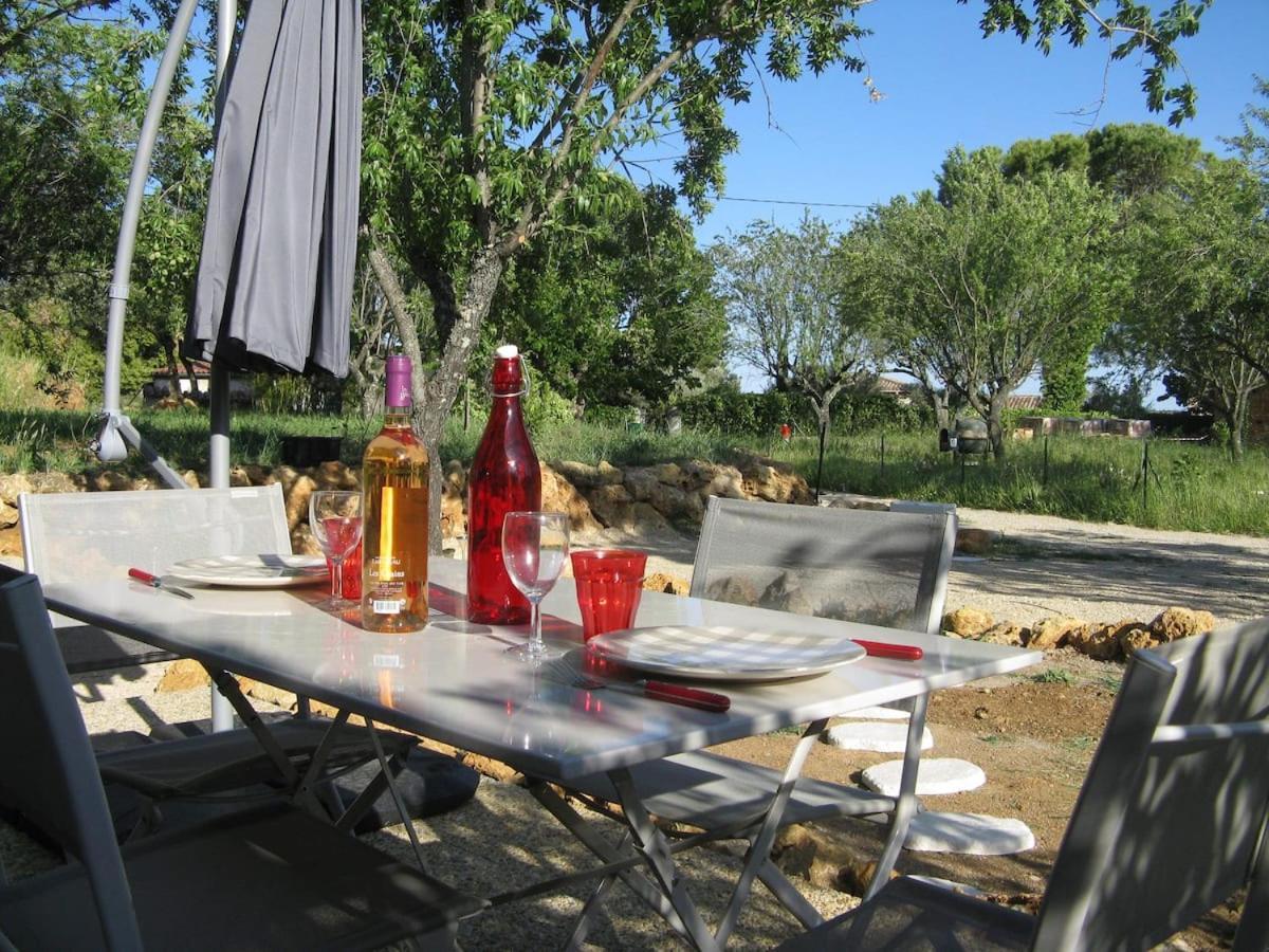 Maison 2 Ou 4 Personnes Jardin Parking Les Amandiers Lorgues Exteriör bild